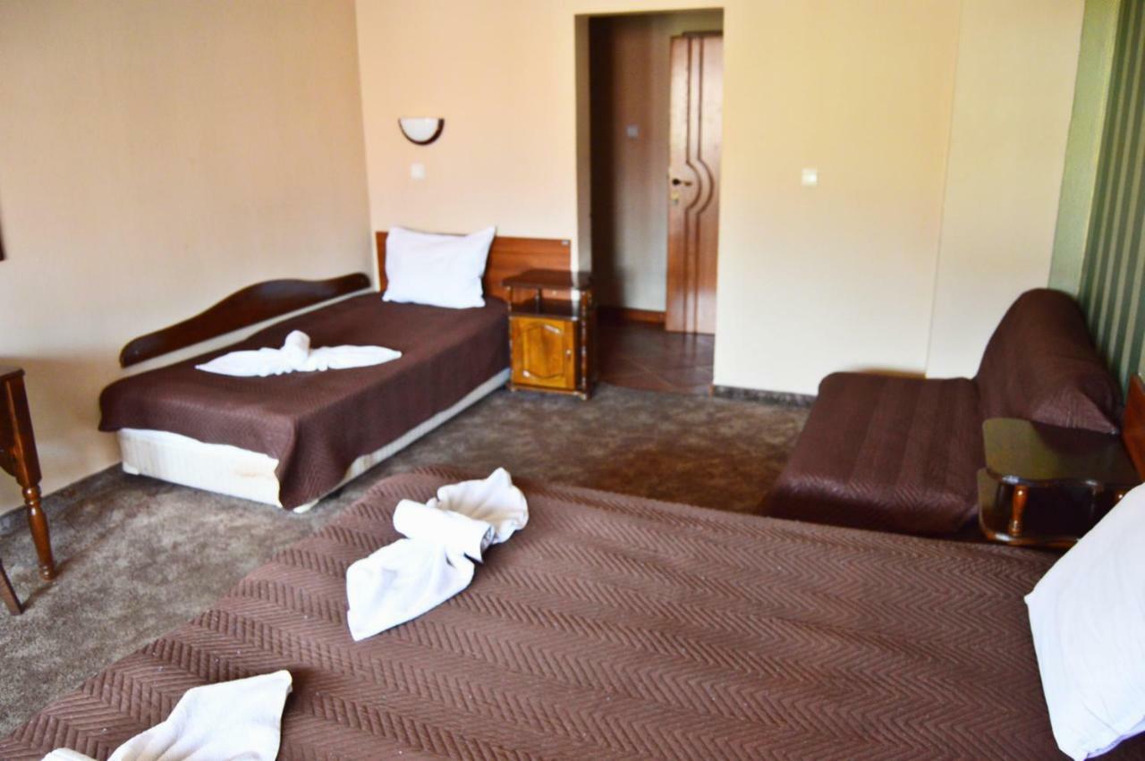 Hotel St. George Pobedonosets Bansko Bagian luar foto